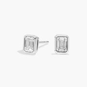 18K White Gold Emerald Bezel Solitaire Studs