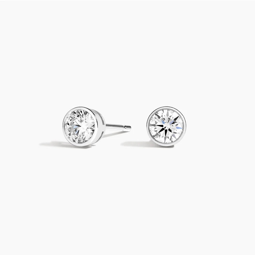 18K White Gold Round Bezel Stud Earring